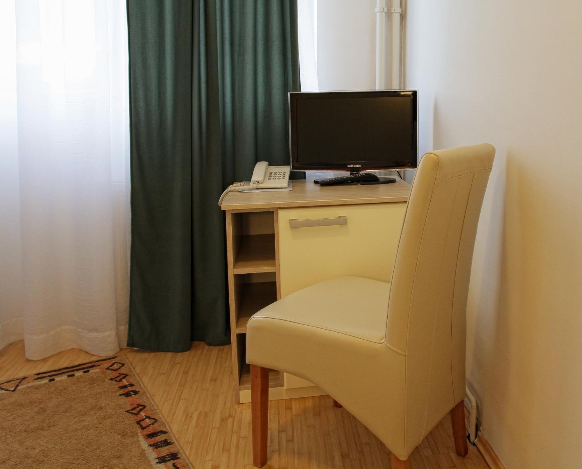 Garni Hotel Hamburg Зайечар Екстериор снимка
