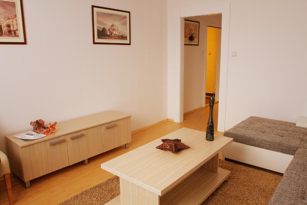 Garni Hotel Hamburg Зайечар Стая снимка
